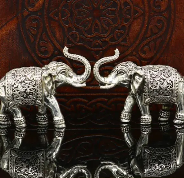 Home 15 The Art of Silver